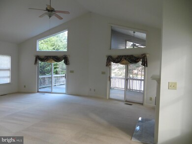 518 Harrison Cir, Locust Grove, VA 22508 - photo 7