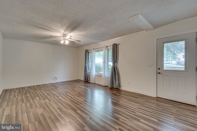 35899 Sycamore Ct, Mechanicsville, MD 20659 - photo 7