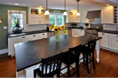 17 Border St, Cohasset, MA 02025 - photo 4