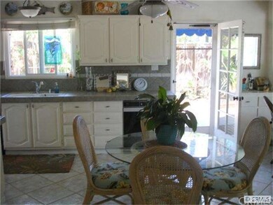 Eat-In Kitchen