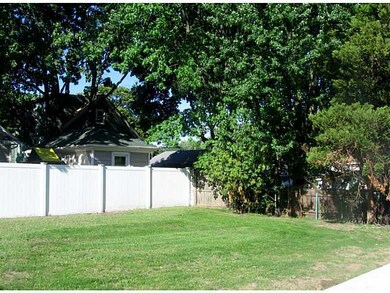 Yard/Garden.