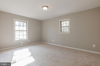 4628 Tara Dr, Fairfax, VA 22032 - photo 5