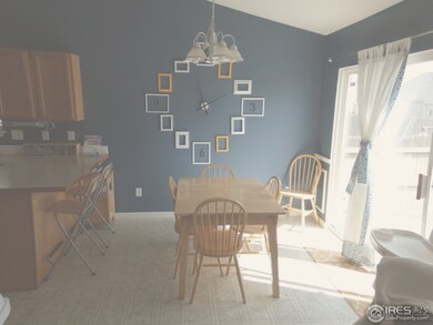 Kitchen Eating Area