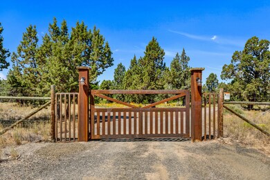 62685 Stenkamp Rd, Bend, OR 97701 - photo 6