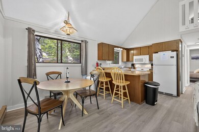 932 Dawn Dr, Basye, VA 22810 - photo 3