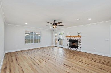 72A 6th St-02