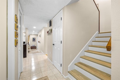 468 Lakeview Dr unit 21, Palm Harbor, FL 34683 - photo 6