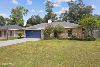 2-web-or-mls-312 Triple Crown Cir-2