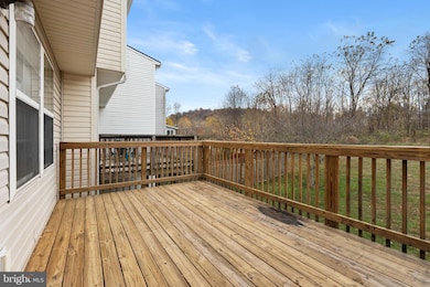 219 Rumbling Rock Rd, Hedgesville, WV 25427 - photo 4