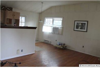 23 Palmer Ct, Middletown, NJ 07748 - photo 2