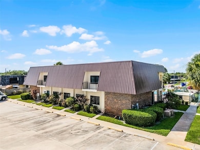 917 Royal Oak Blvd, Leesburg, FL 34748 - photo 2