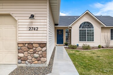 2742 N Rock Cliffs Ave, Kuna, ID 83634 - photo 3