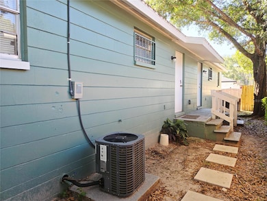 8204 N 13th St, Tampa, FL 33604 - photo 5