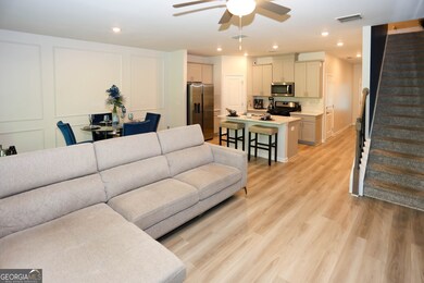 5682 Plain Field Ln, Lilburn, GA 30047 - photo 4