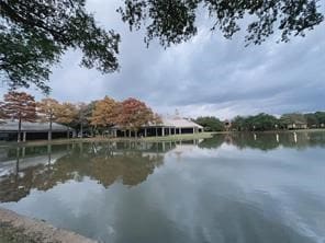 4144 Greystone Way unit 504, Sugar Land, TX 77479 - photo 2