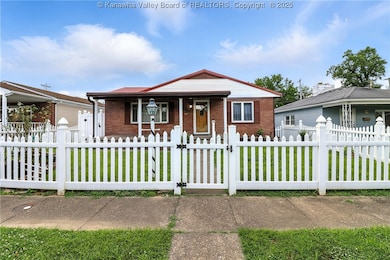 521 24th St, Dunbar, WV 25064 - photo 5