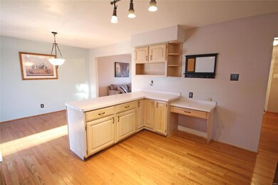 Plenty of space for breakfast bar.