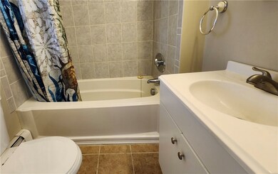 86 Princeton Ave, Warwick, RI 02889 - photo 2