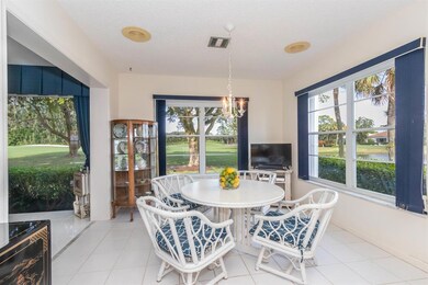 4557 Sanderling Casual Dining