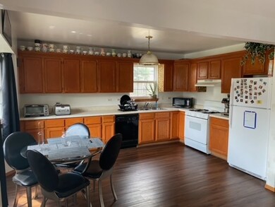 426 Keller Ave, Waukegan, IL 60085 - photo 5