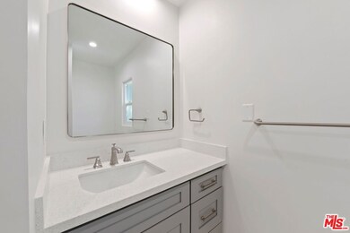1252 N Crescent Heights Blvd unit 1, West Hollywood, CA 90046 - photo 7