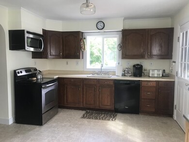 57 Monument St, Haverhill, MA 01832 - photo 7