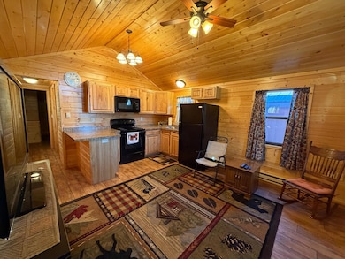 304 Main St N, Gwinner, ND 58040 - photo 2