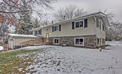 8703 Windy Hill Ct, Hobart, IN 46342 - photo 3