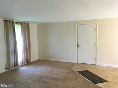 564 Glen Ct, Glen Burnie, MD 21061 - photo 2