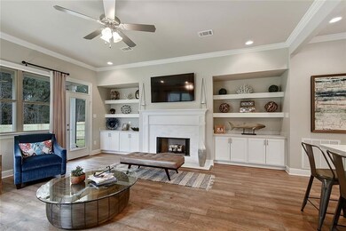 SAMPLE PHOTO ONLY - NOT ACTUAL HOME 
INTERIOR