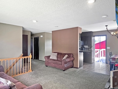 910 8th Ave W, Williston, ND 58801 - photo 7