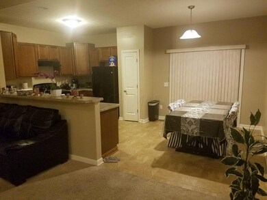 Regaldo Kitchen & Eating Space