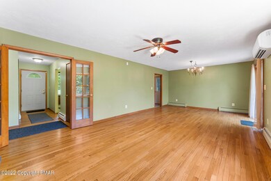 844 Effort Neola Rd, Stroudsburg, PA 18360 - photo 3