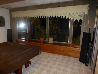 1876 Greenglen Ct, Columbus, OH 43229 - photo 5