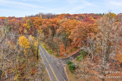 9310 Benjamin Dr, Newaygo, MI 49337 - photo 4