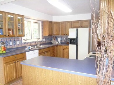 217 217 S 36th Ave E, Duluth, MN 55804 - photo 4