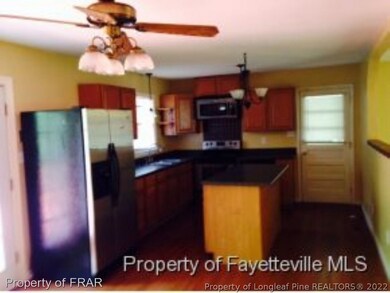 7554 Decatur Dr, Fayetteville, NC 28303 - photo 4