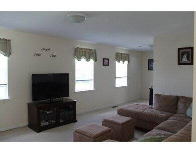 20 Christine St, Worcester, MA 01606 - photo 4