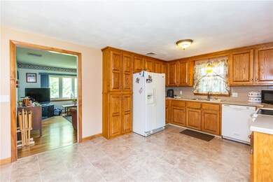 30 Ledgemont Ct, West Warwick, RI 02893 - photo 6