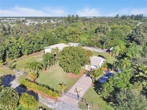 1600 SW 117th Ave, Davie, FL 33325 - photo 5