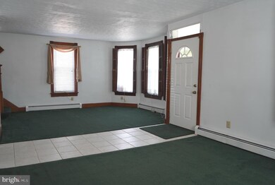 454 Wayne Ave, Chambersburg, PA 17201 - photo 4