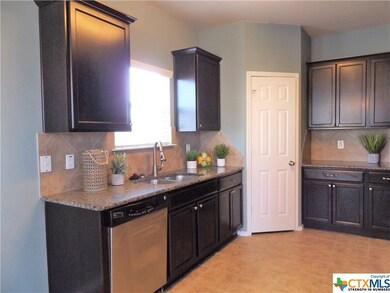 2004 Coy Dr, Copperas Cove, TX 76522 - photo 6