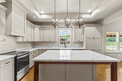 157 Wildwood Lake Dr, Huntsville, TX 77340 - photo 6