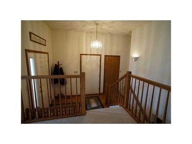 3709 Prince Dr SW, Cedar Rapids, IA 52404 - photo 2