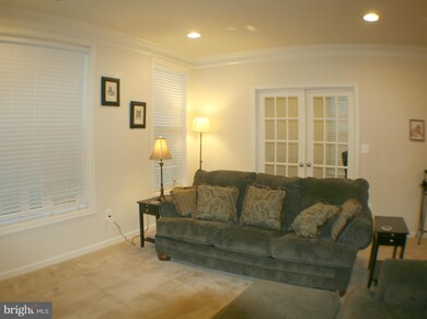 23493 Buckland Farm Terrace unit TOP TWO LEVELS, Ashburn, VA 20148 - photo 3