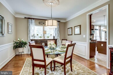 42086 Cherish Ct, Aldie, VA 20105 - photo 4