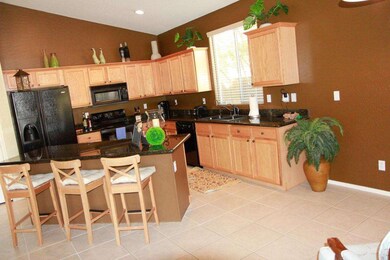 Highly Upgraded kitchen with Granite!