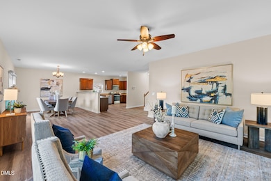 13 -1200 crendall way, interior