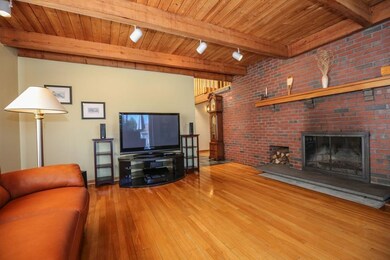 24 Marlboro St, Hudson, MA 01749 - photo 6