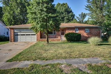 407 E Walker St-2